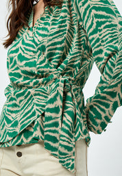 Desires Alberte Langærmet Slå-om Bluse Bluser 6172 Simply Green