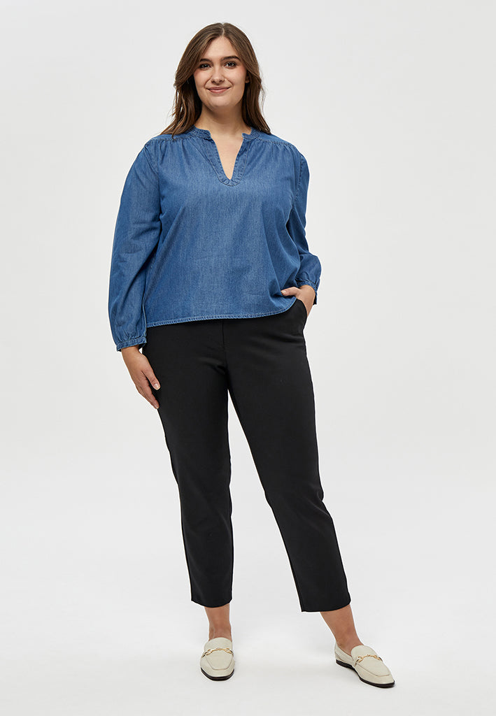 Peppercorn Cia bluse Curve Bluser 9610 Mid Blue Denim
