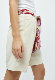 Desires Dalary High Waist Bermuda Shorts Shorts 0002 White Peony