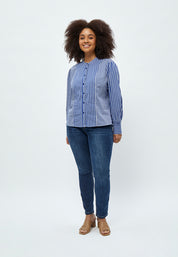 Peppercorn Demia Skjorte Med O-hals Curve Skjorter 2991P DRESS BLUES PR
