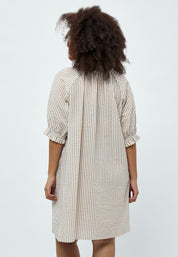 Peppercorn Elaine kjole Curve Kjoler 0273S Warm Sand Stripe
