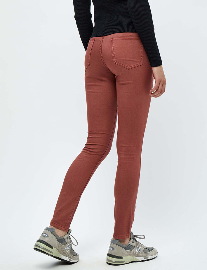 Desires DSLola Garment Dye MW Bukser Jeans 5076 Apple Butter Brown