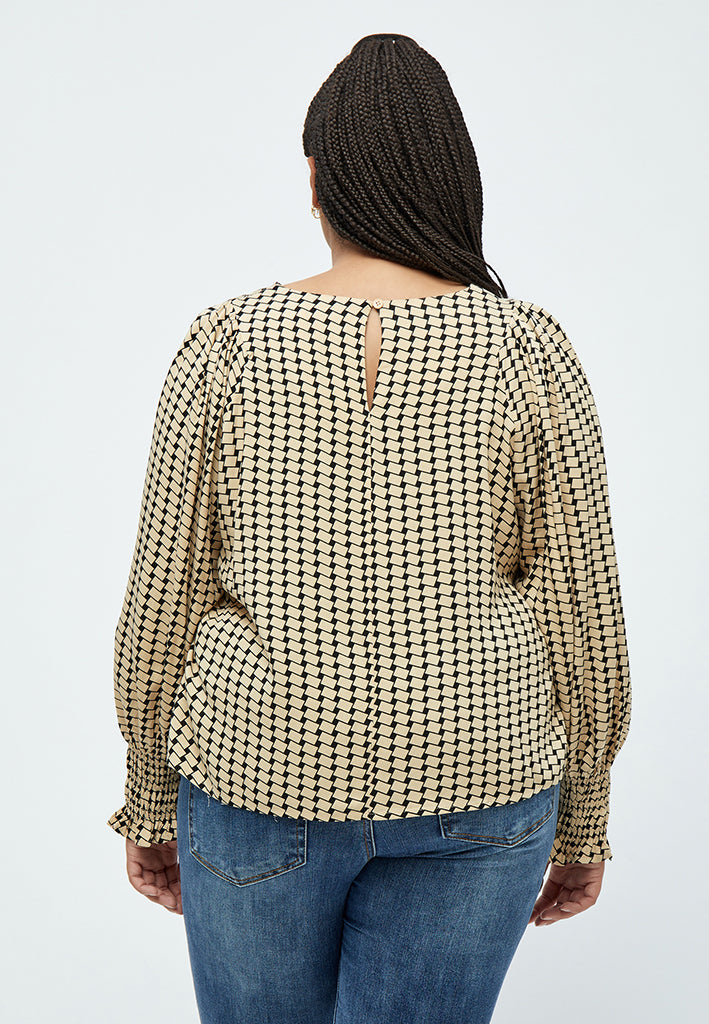 Peppercorn Lykke Pufærmet Bluse Curve Bluser 0273P Warm Sand Print