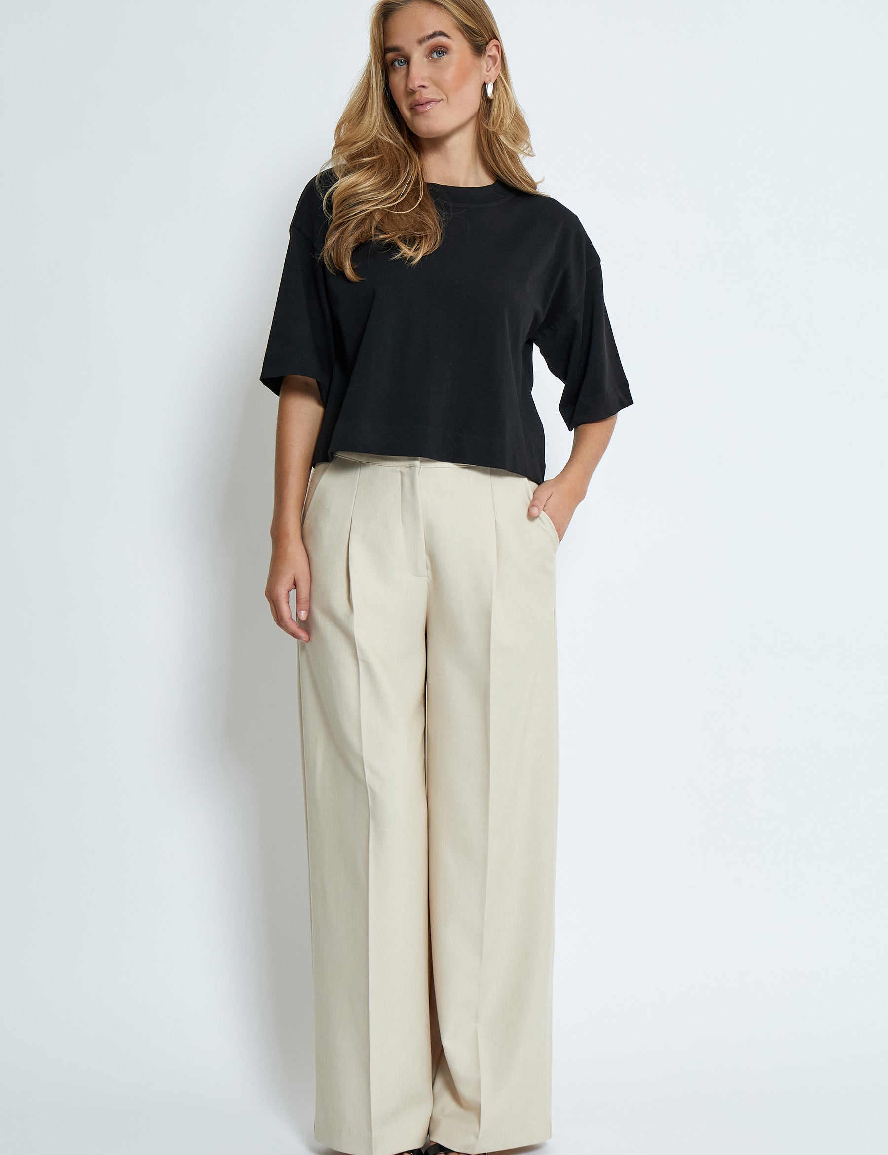 Minus MSGamma Cropped GOTS T-shirt T-Shirt Sort