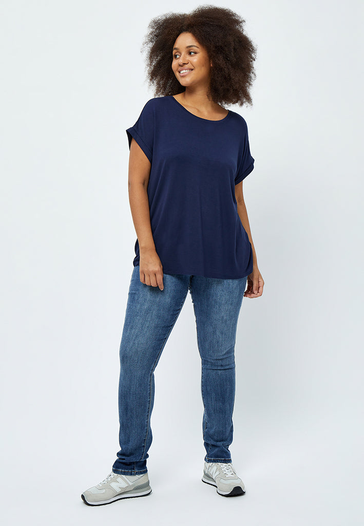 Peppercorn Rosalinda Malucca T-shirt Curve T-Shirt 2991 DRESS BLUES