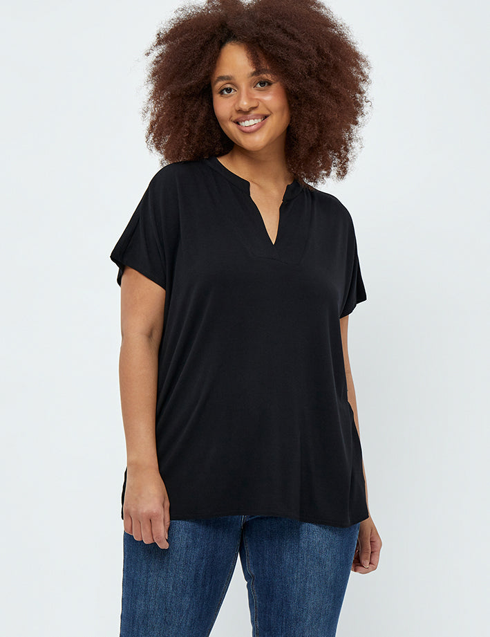 Peppercorn Rosalinda T-shirt Curve T-Shirt Sort