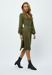 Minus Astrid Strik Midi Kjole Kjoler 3797 Ivy green